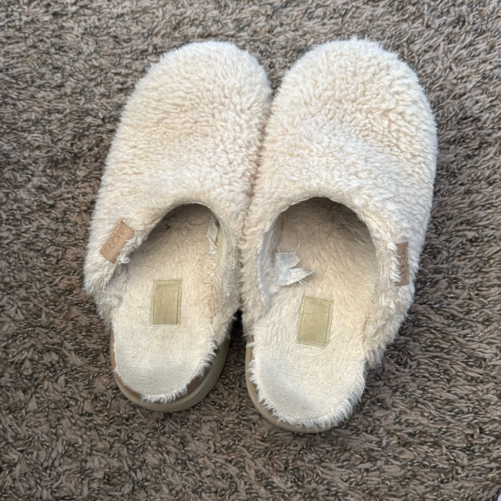 Ugg Platform - image 1